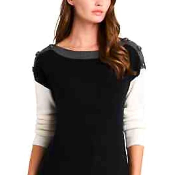 Vince Camuto Button Shoulder Colorblock Pullover Black Size: Medium - Picture 1 of 2